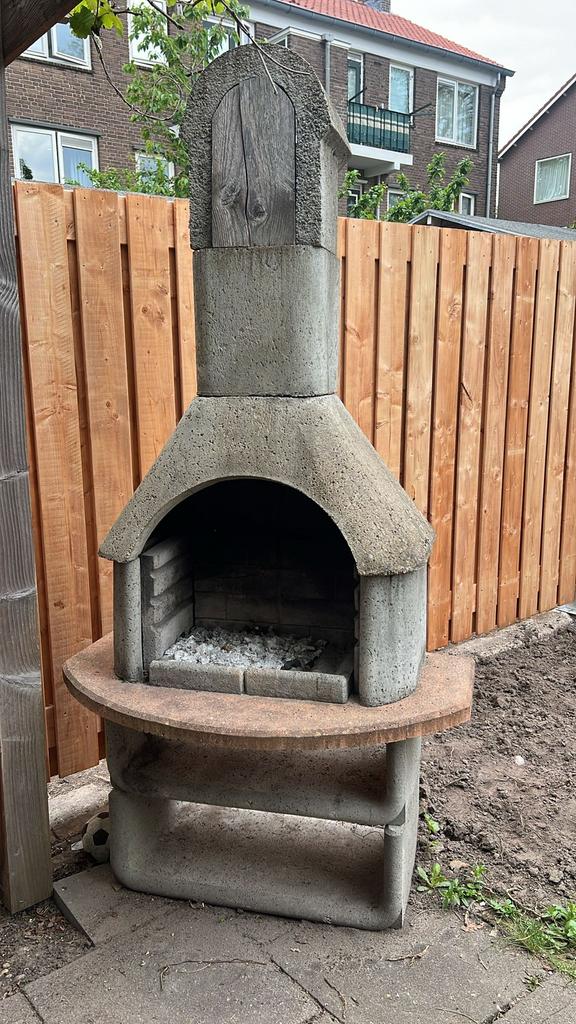 Gratis buitenhaard / stenen barbecue, Tuin en Terras, Ophalen, Gebruikt