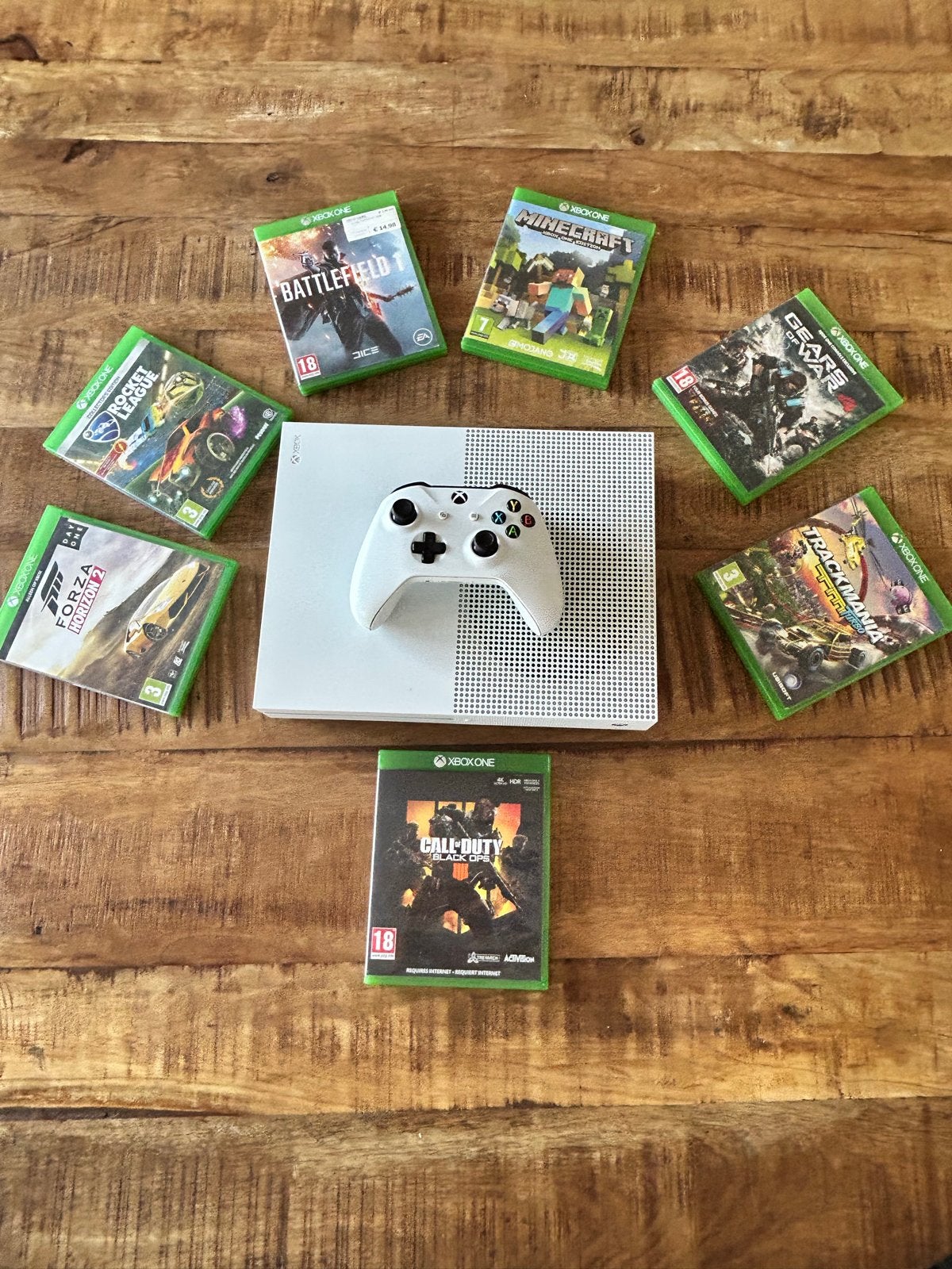 Xbox One S met controller en 7 games, Spelcomputers en Games, Verzenden, Xbox One S, Zo goed als nieuw, Met 1 controller