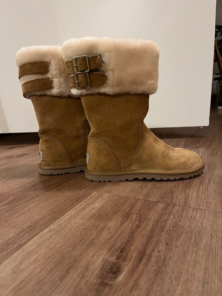 Ugg laarzen maat 36, Kinderen en Baby's, Kinderkleding | Schoenen en Sokken, UGG, Meisje, Nieuw, Ophalen of Verzenden