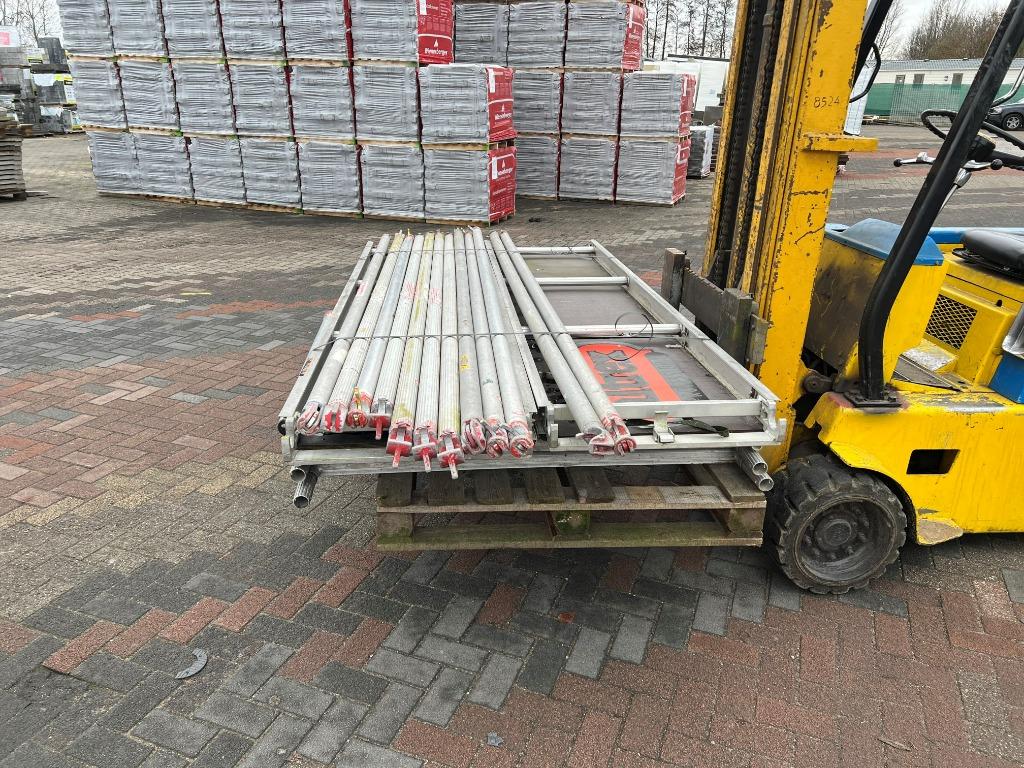 Aluminium steiger, Altrex steiger, Rolsteiger, steigers, Ophalen of Verzenden, Gebruikt, Gevelsteiger, 5 meter of hoger