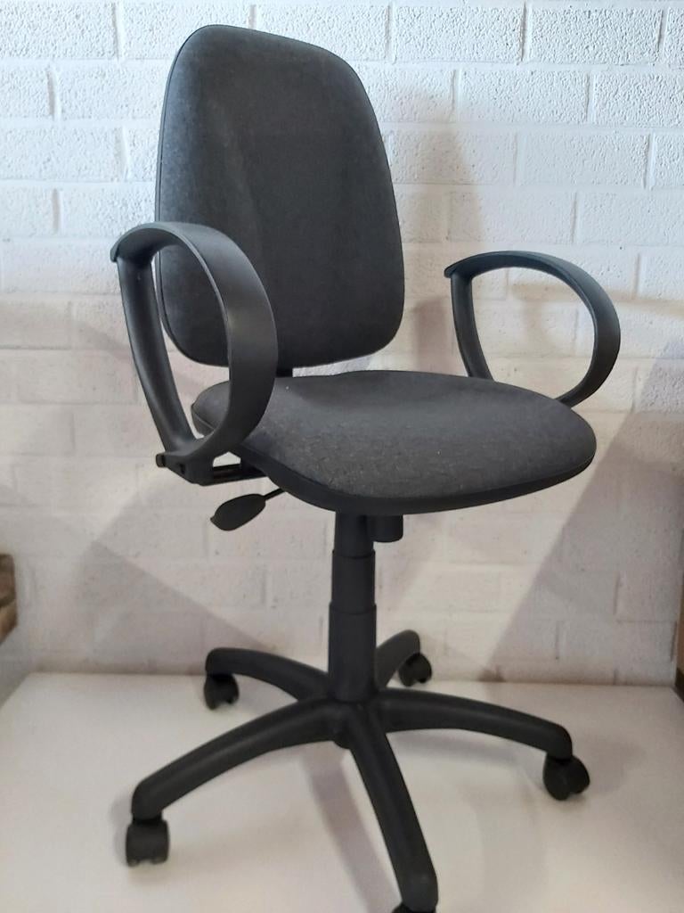 Nieuwe bureaustoelen voor 49,00 op=op, Ophalen of Verzenden, Nieuw, Grijs, Bureaustoel