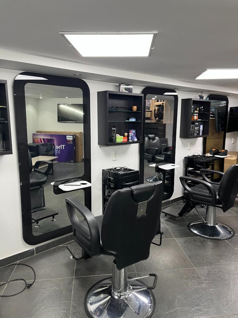 Kapperstoelen te huur!! (3 STOELEN!)