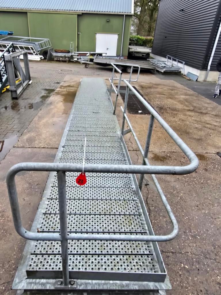 Stalen bordes gegalv. 9,55 mtr. Nor023, Ophalen, Minder dan 2 meter