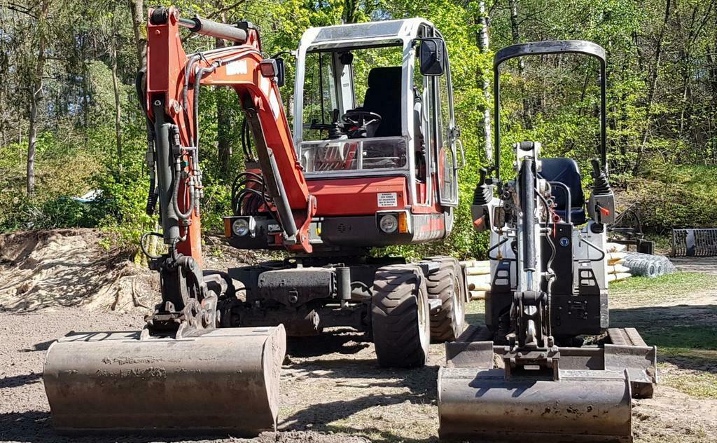 graafmachine bomen/struiken rooien graafwerk tuin grond/zand, Tuinonderhoud of Snoeiwerk