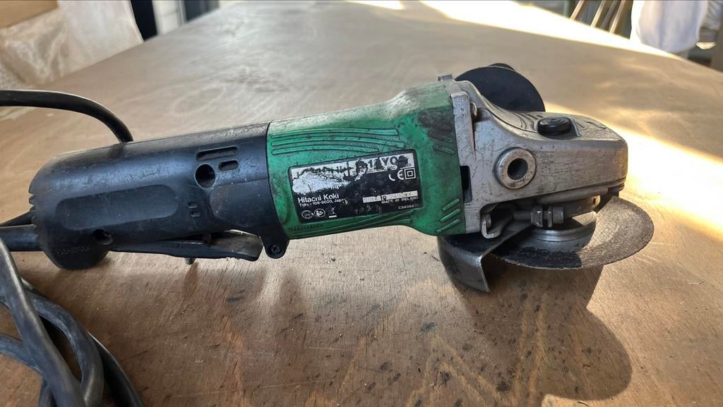 Hitachi slijpmachine, Ophalen, Zo goed als nieuw, Minder dan 700 watt