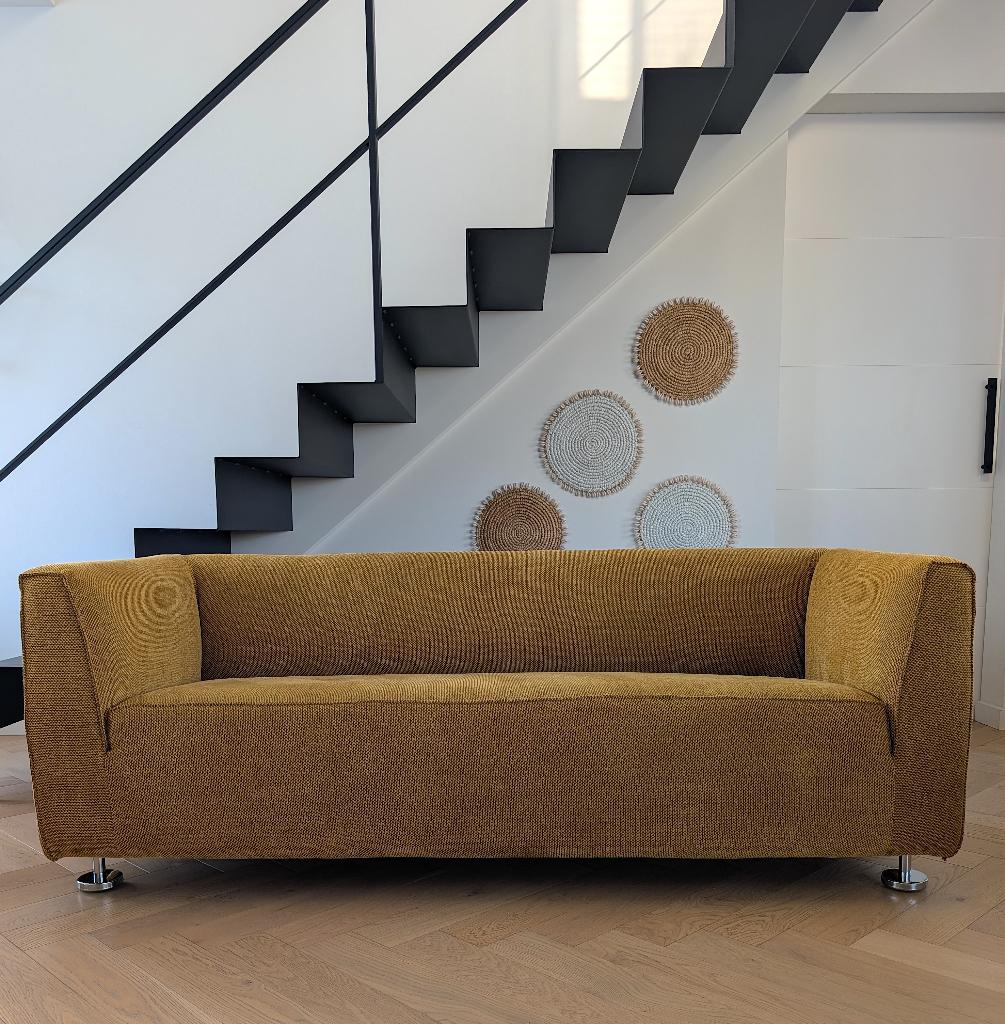 Gelderland 4800 2,5-zits okergeel, Huis en Inrichting, Banken | Bankstellen, Diba Design, 150 tot 200 cm, Driepersoons, 75 tot 100 cm