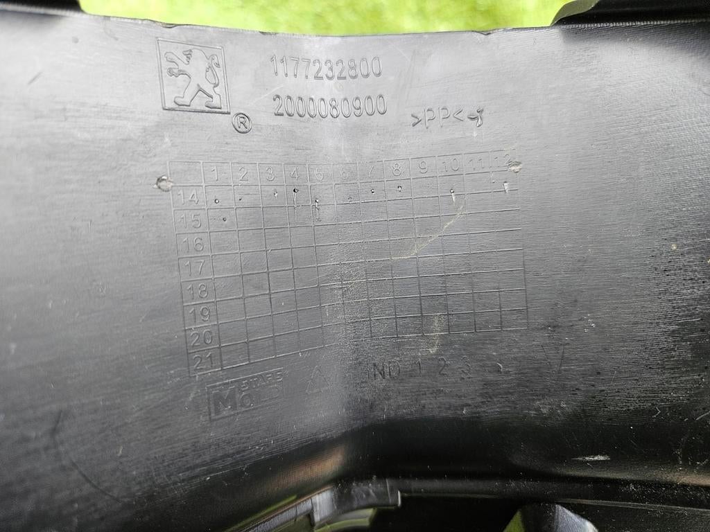 PEUGEOT Speedfight 3 treeplank voetenplank Speedfight3 voet, Fietsen en Brommers, Brommeronderdelen | Algemeen, Speedfight, Ophalen of Verzenden
