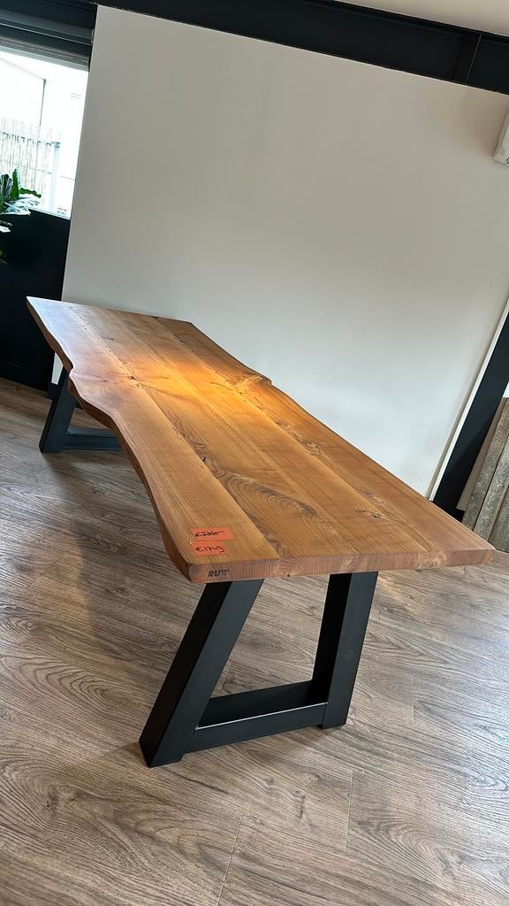 Boomstam eetafel iepen 250x95x5,5cm, 200 cm of meer, 50 tot 100 cm, Zo goed als nieuw, Vijf personen of meer