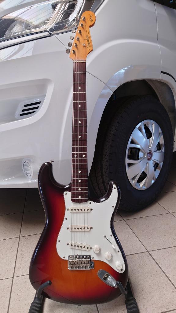 Fender JV Stratocaster 1e serie export, Muziek en Instrumenten, Ophalen, Gebruikt, Solid body, Fender