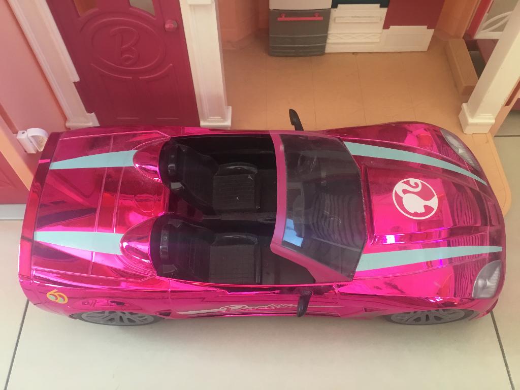 barbie auto, zelfrijdend, met afstandsbediening, Ophalen, Zo goed als nieuw, Afstandsbediening