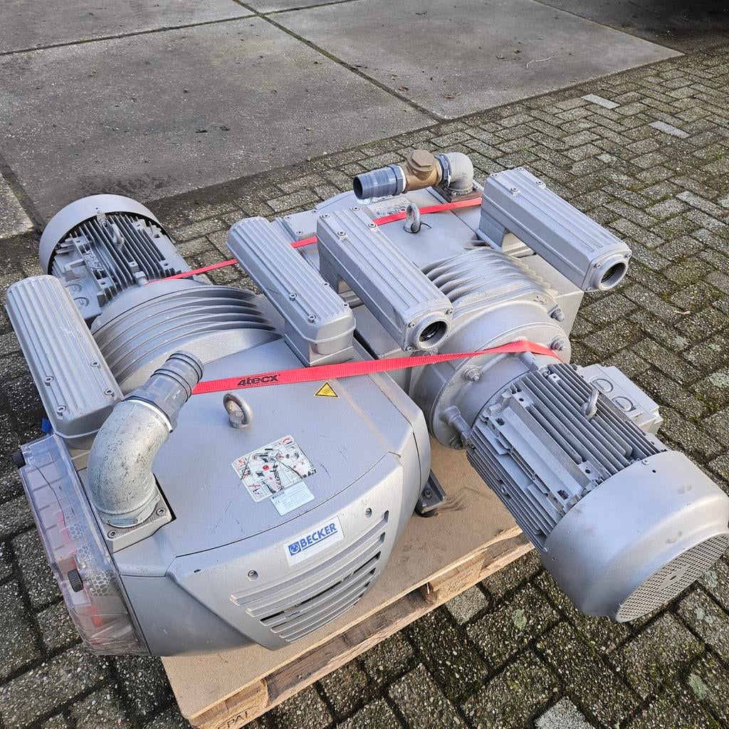1 st Becker Vacuümpompen 5,5kW - Gereviseerd, Ophalen of Verzenden