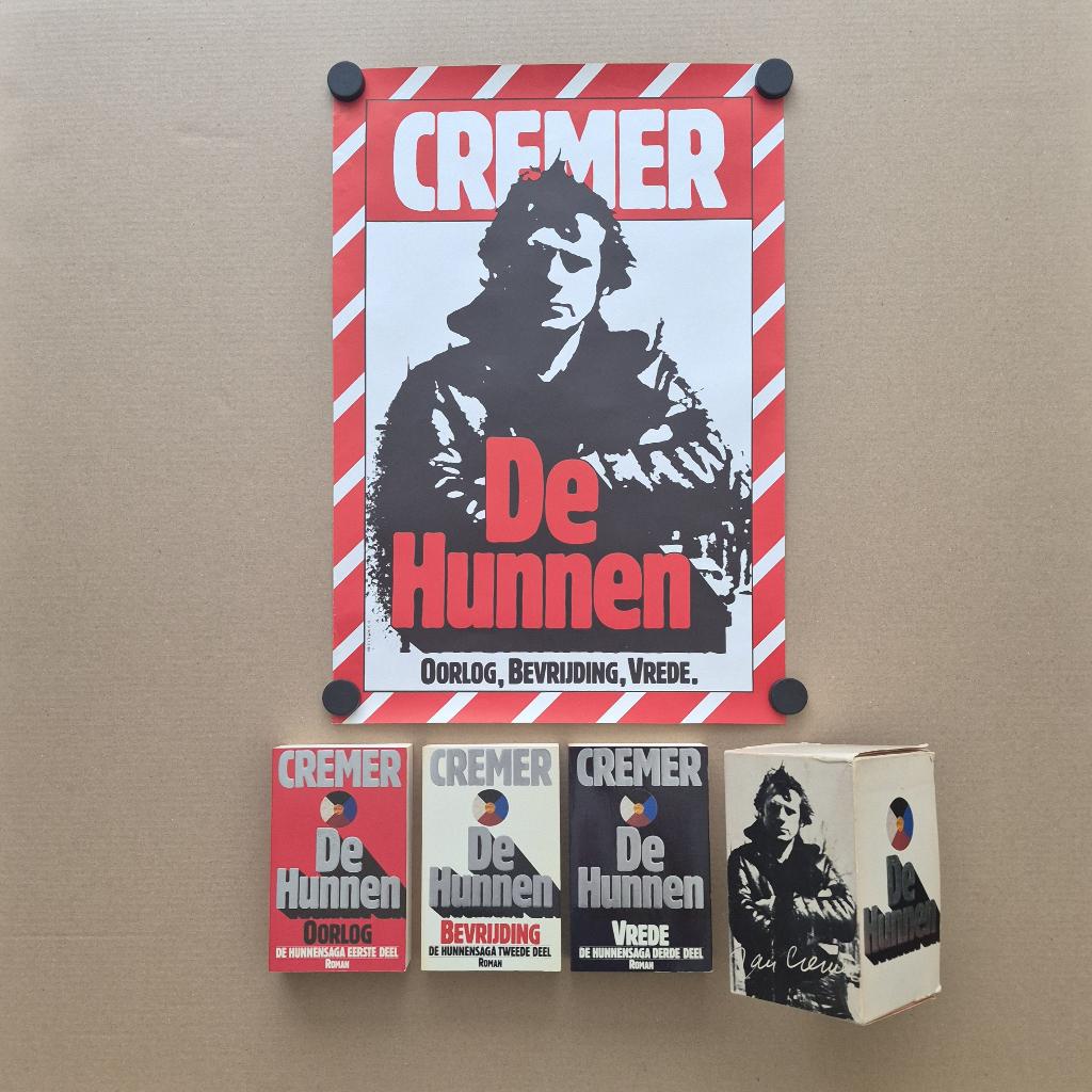 De Hunnen (trilogie) – Jan Cremer 1983 + Boekposter 1984, Ophalen of Verzenden, Zo goed als nieuw