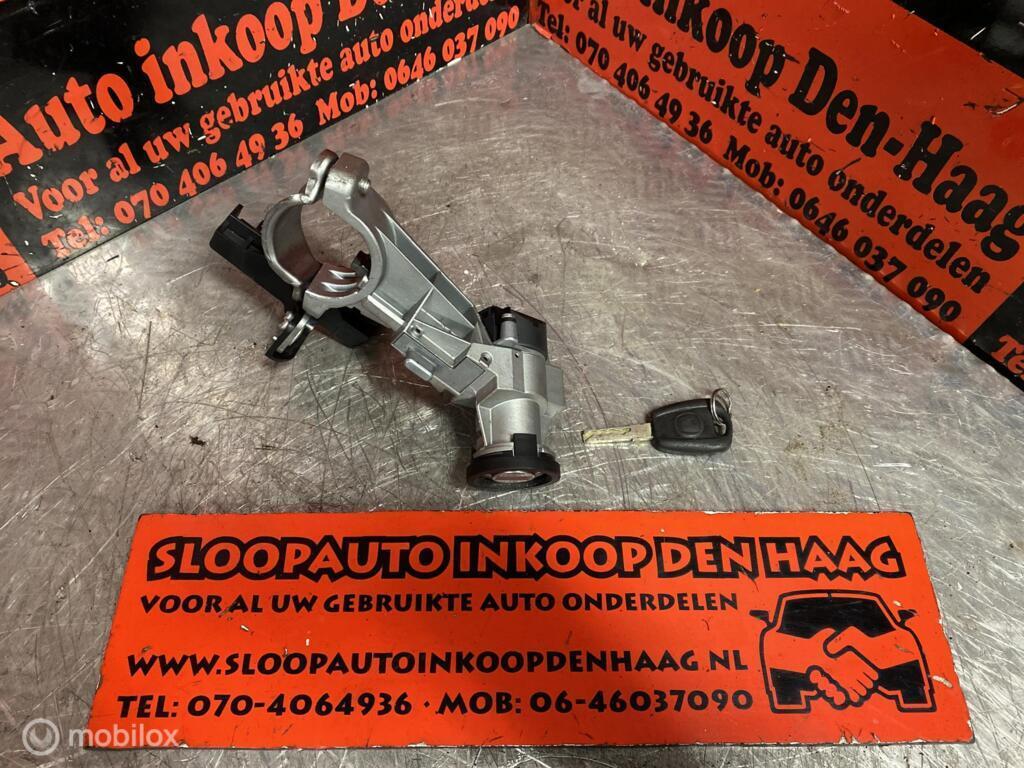 Fiat Grande Punto - Evo ('05-'11) Contactslot + Sleutel, Gebruikt, Fiat, Ophalen of Verzenden, Fiat