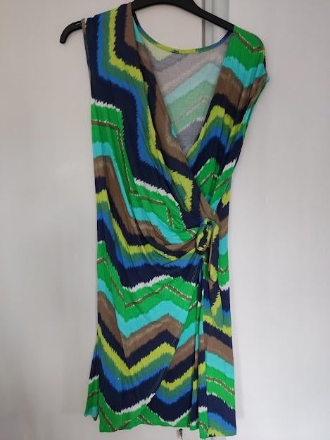 Vogue mouwloze dames jurk met kleuren patroon motieven, Maat 38/40 (M), Overige kleuren, Ophalen of Verzenden, Boven de knie