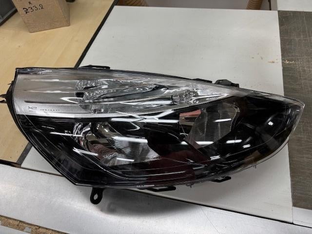 Koplamp Rechts Renault Clio V, Auto-onderdelen, Ophalen of Verzenden, Gebruikt, Renault