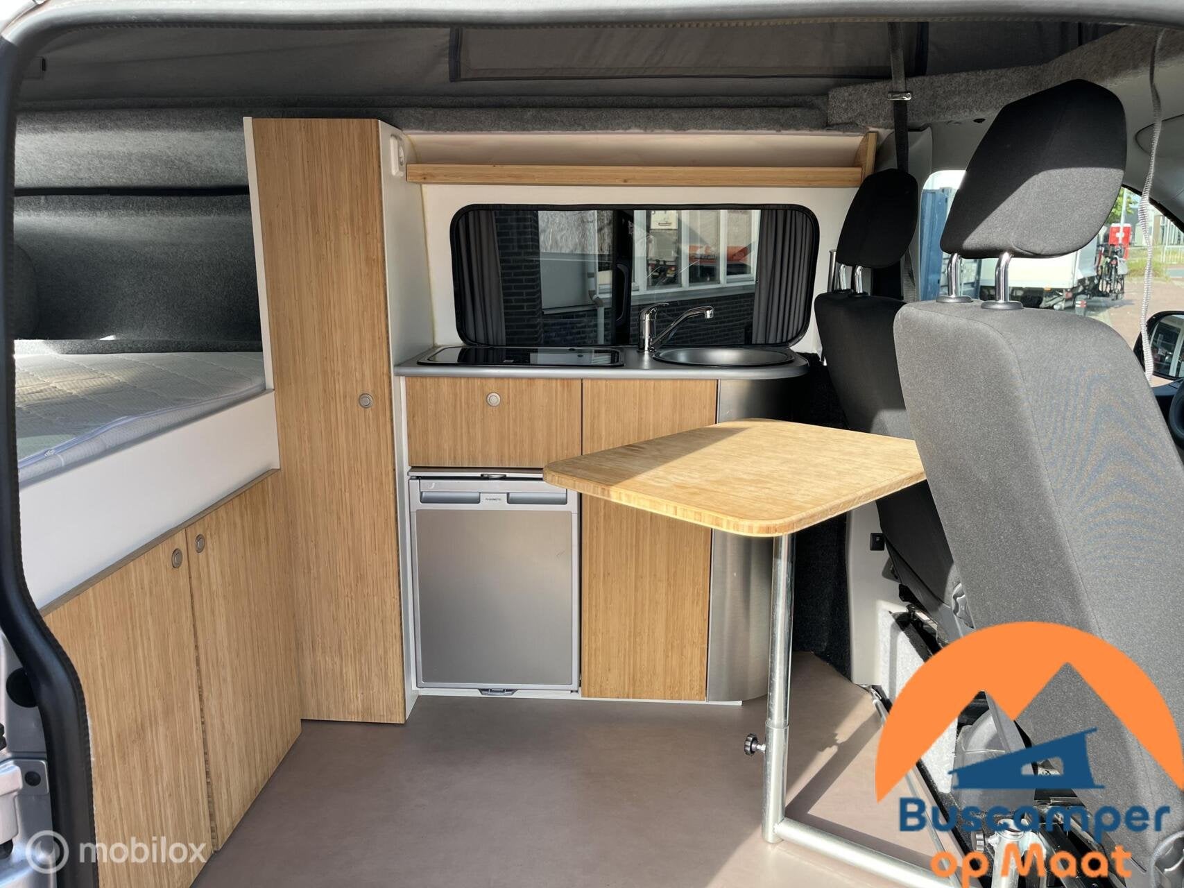 Volkswagen T6 buscamper 2017 132k km L2H1, Volkswagen, Bedrijf, Airconditioning, 5 tot 6 meter