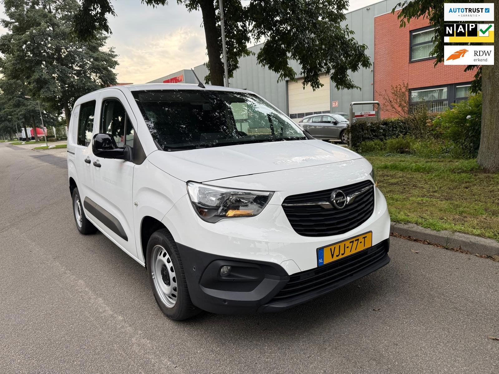 Opel Combo 1.5D L1H1 Edition euro 6 apk 1e eigenaar, Voorwielaandrijving, Dealer onderhouden, Gebruikt, 4 cilinders