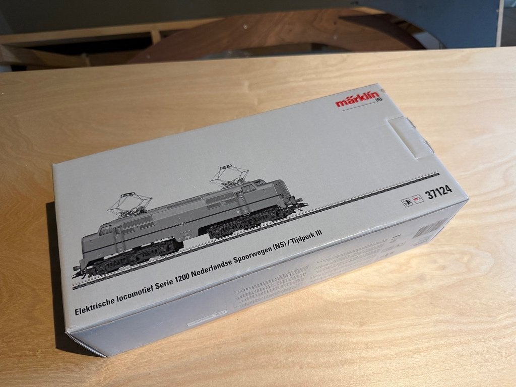 Märklin 37124 Jubiläums-Edition "60 Jahre Serie NS 1200", Wisselstroom, Locomotief, Nieuw, Ophalen of Verzenden