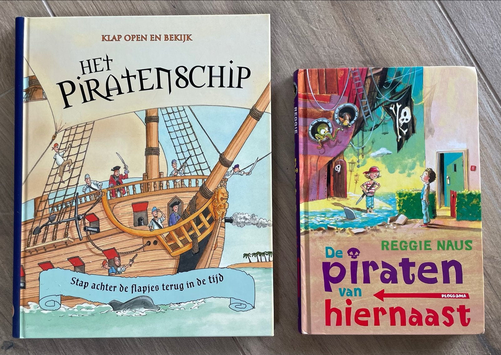 2 Piratenboeken: Het Piratenschip & De piraten van hiernaast, Ophalen of Verzenden, Zo goed als nieuw, Fictie algemeen