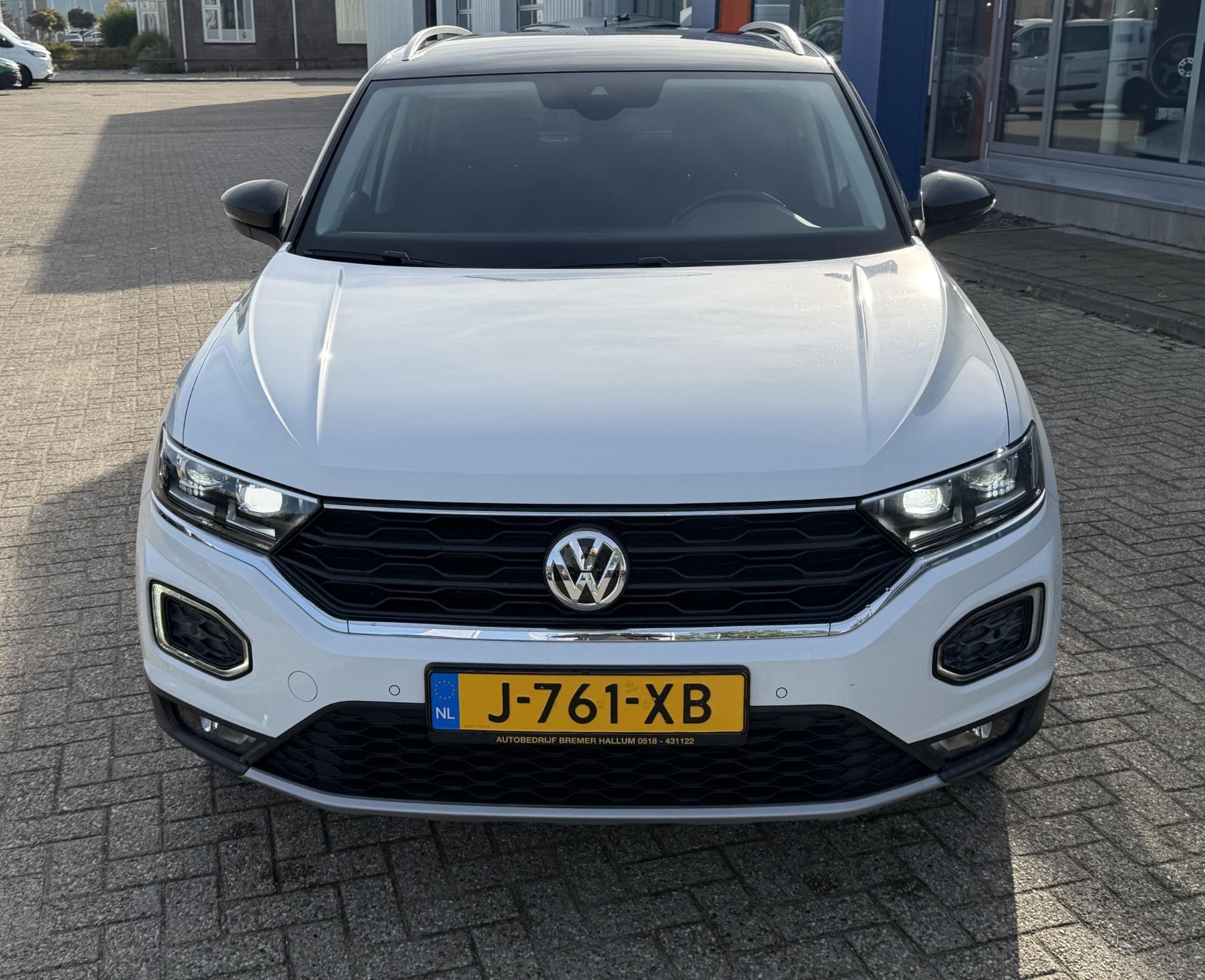 Volkswagen T-Roc 1.5 TSI Style | Trekhaak | Camera | Stoelve, Auto's, Voorwielaandrijving, Stof, 150 pk, Wit