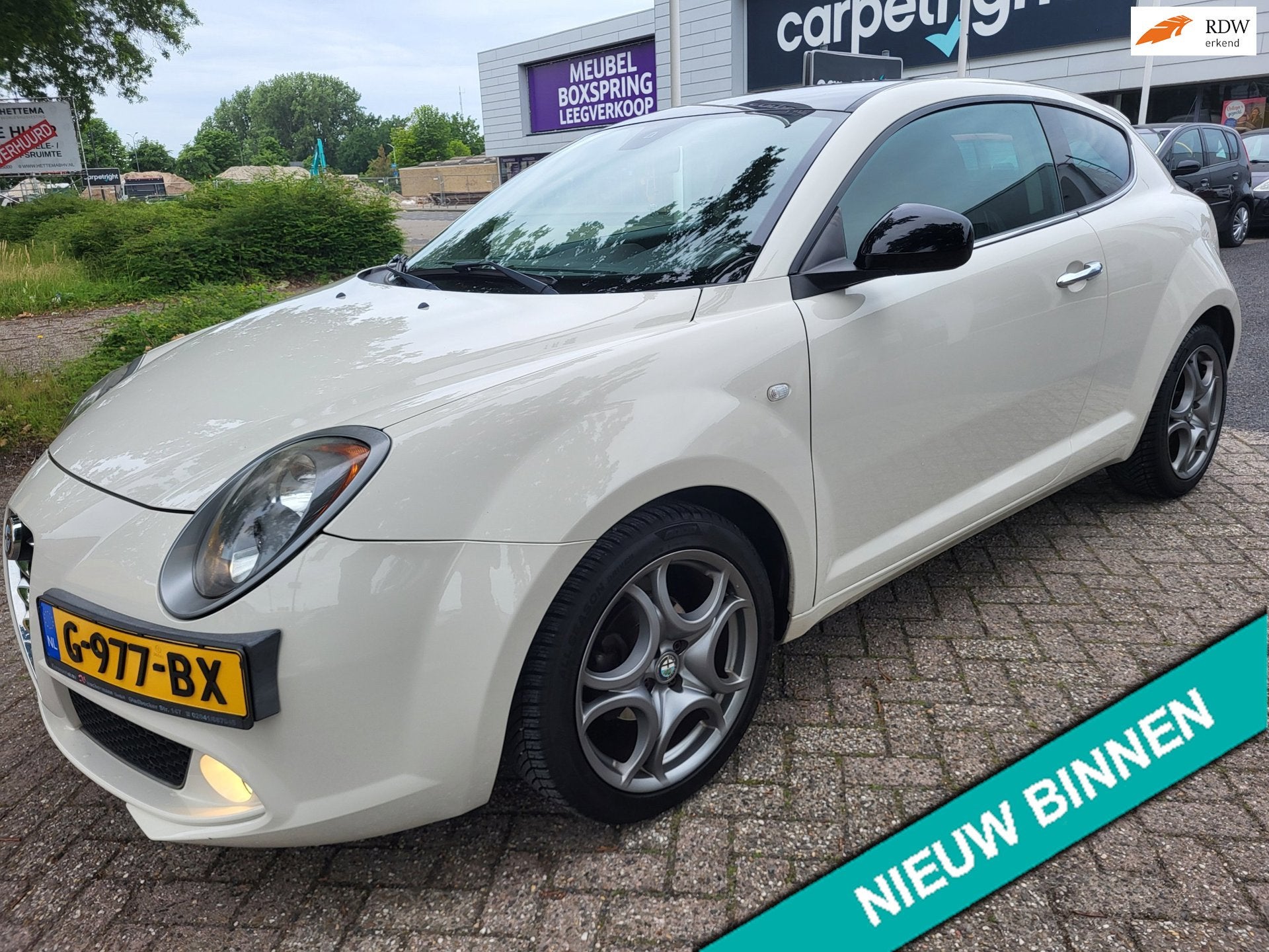 Alfa Romeo MiTo 0.9 TwinAir Esclusivo, Auto's, Voorwielaandrijving, Dealer onderhouden, Stof, Gebruikt