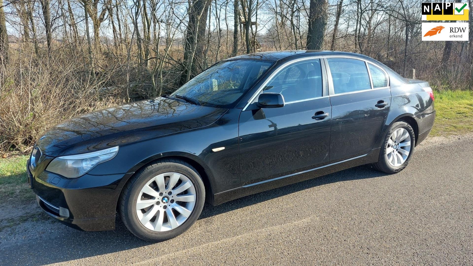 BMW 5-serie 523i, Auto's, Achterwielaandrijving, Zwart, Bedrijf, Handgeschakeld