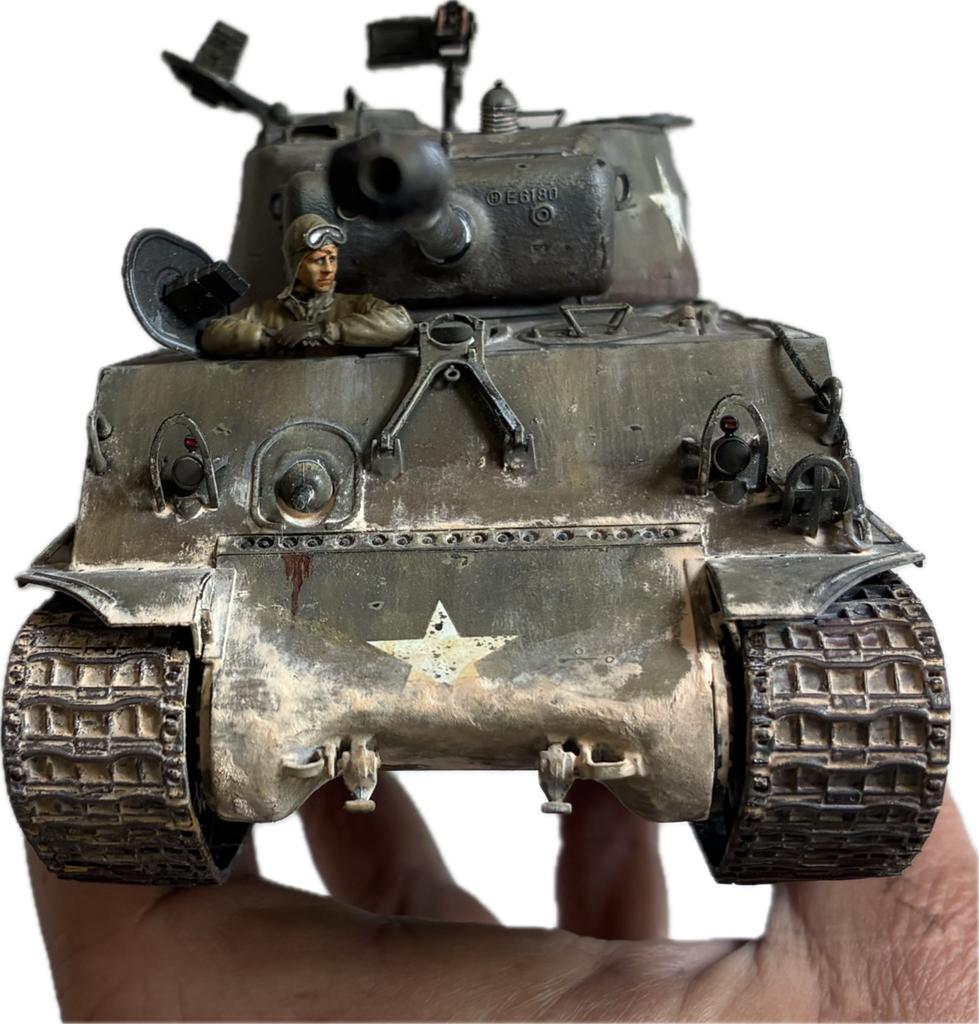 Sherman tank 1:35 easy eight, Ophalen of Verzenden, Zo goed als nieuw