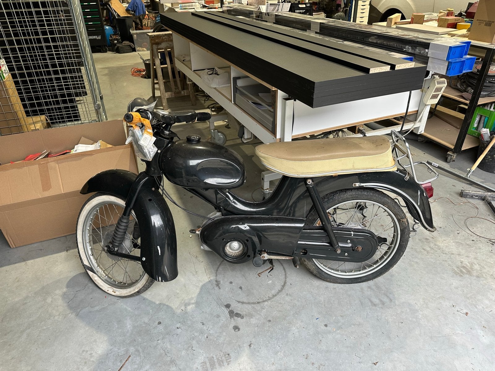 Kreidler florret 1963 eitank project, Ophalen of Verzenden