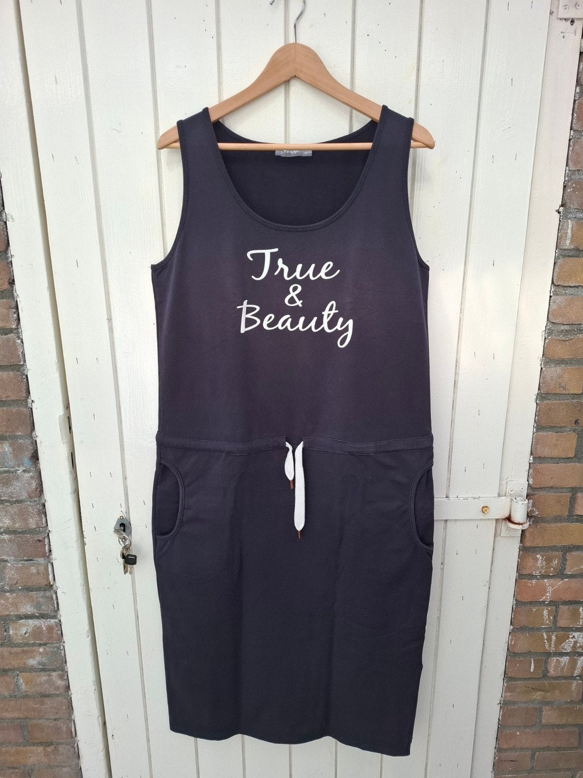 Geisha donkerblauwe jurk, hemdmodel, XL, €15, Kleding | Dames, Jurken, Geisha, Maat 46/48 (XL) of groter, Zo goed als nieuw, Boven de knie
