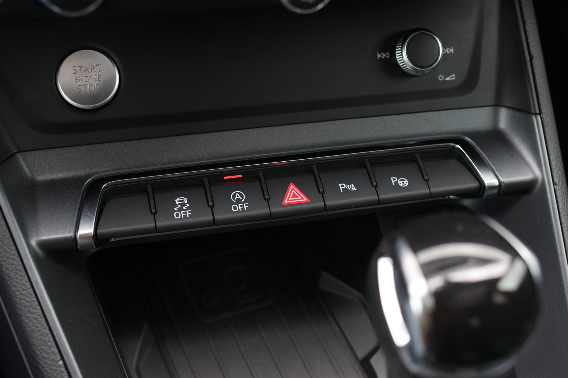 Foto 65 van Audi Q3 40 TFSI Quattro S-Line *Pano*360 Camera*Keyless*Trek