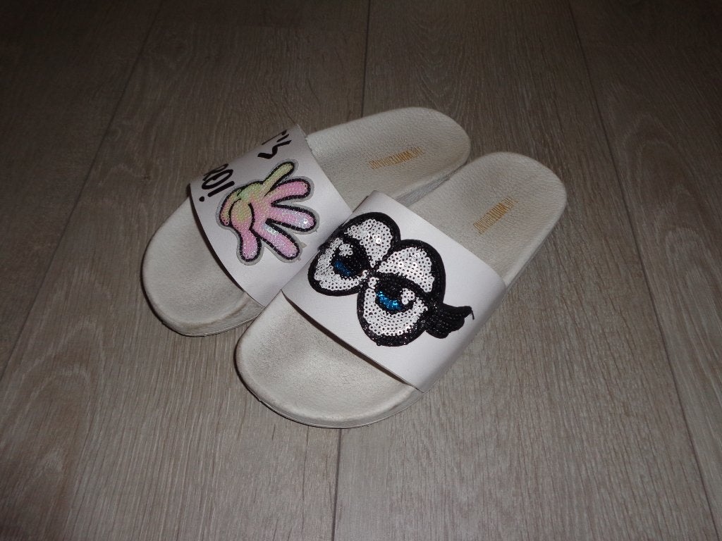 grappige meisjesslippers van THE WHITE BRAND, maat 37, Gebruikt, Meisje, Schoenen, Ophalen of Verzenden