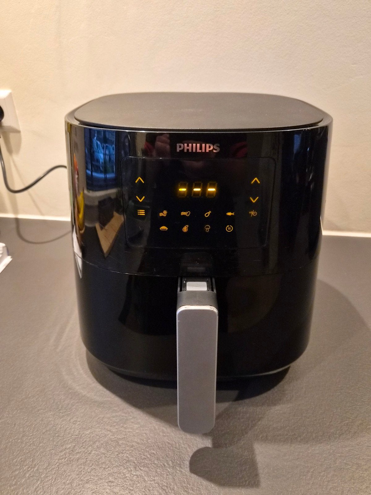 Philips airfryer essential 3000 series HD9270/70 6,2 liter, Ophalen of Verzenden, Gebruikt, Airfryer XL, 750 t/m 999 gram