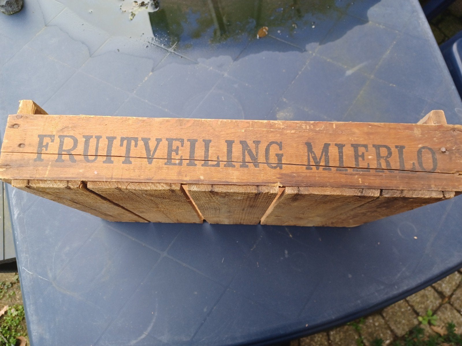 Oude houten veilingkist fruitveiling Mierlo 1969, Ophalen