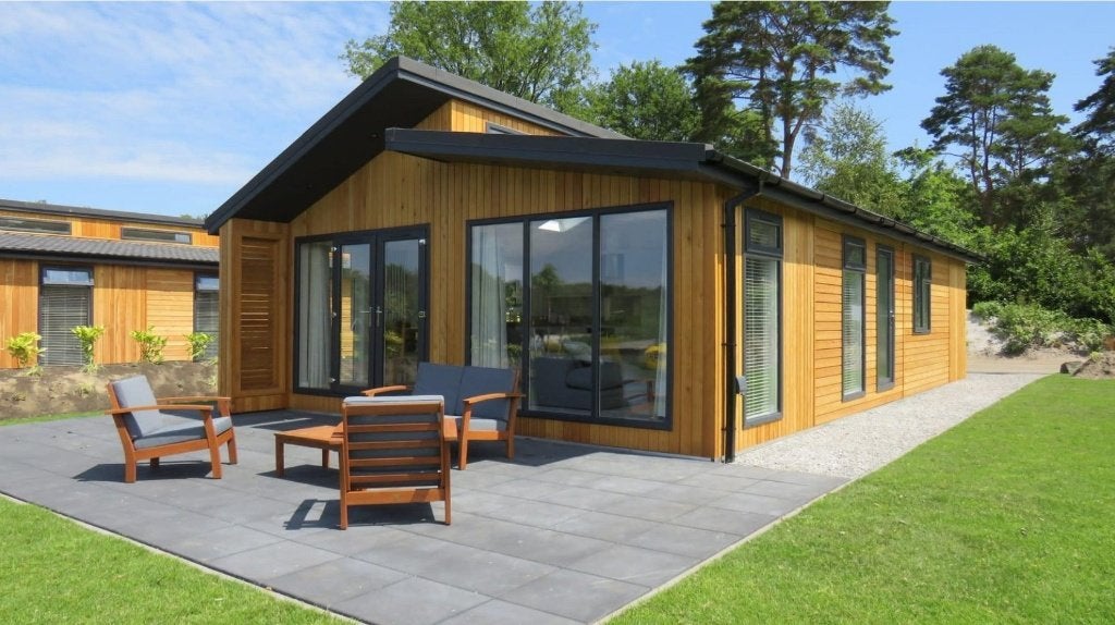 Europarcs-huisje (Hackfort) voor Lowlands, 200 euro korting, Drie personen of meer, Augustus