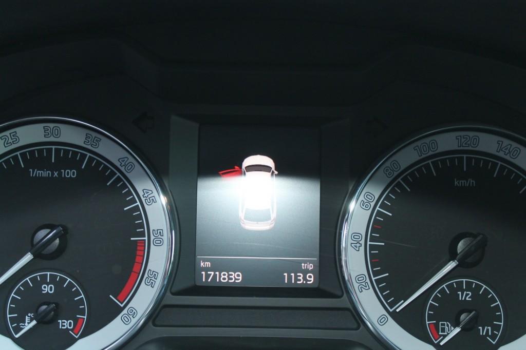 Skoda OCTAVIA 1.6 TDI CLEVER EDITION AUTOMAAT CRUISE NAVI LM, Auto's, Skoda, Gebruikt, Euro 6, 4 cilinders, Met garantie (alle)