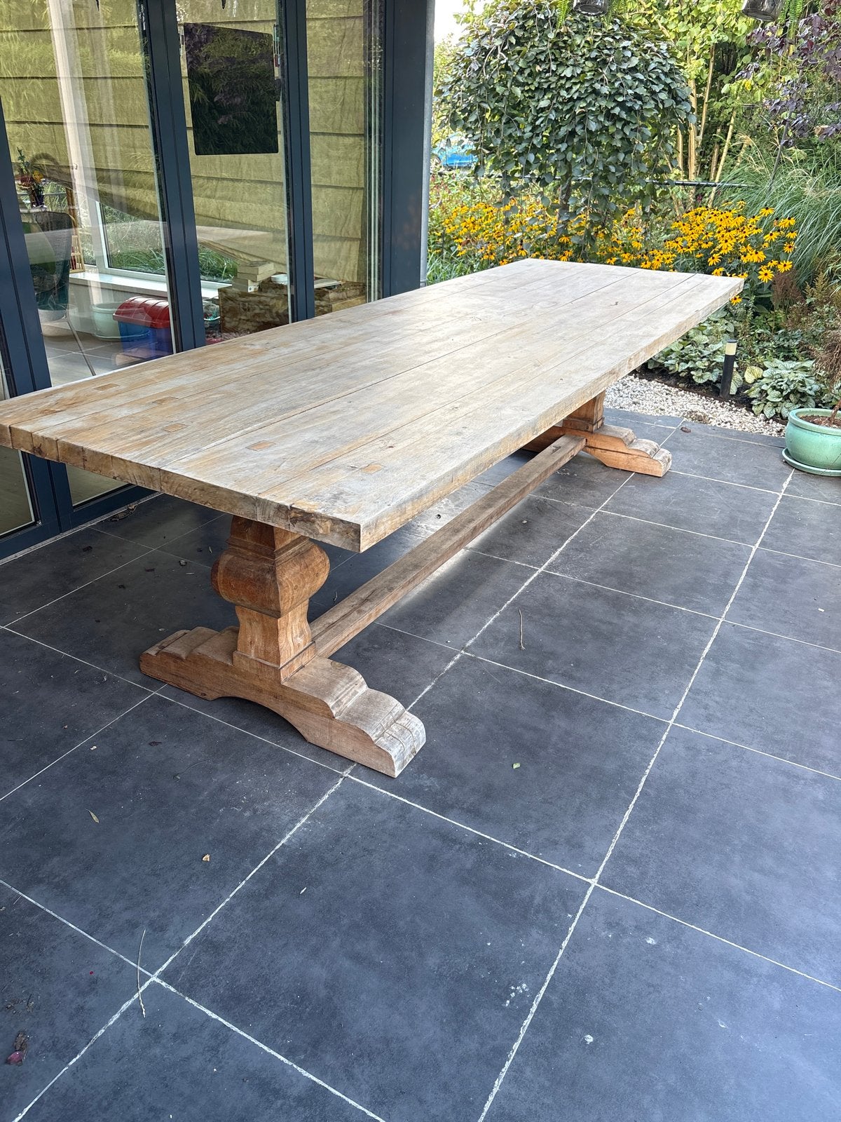 Robuuste kloostertafel - perfect voor binnen of buiten, Huis en Inrichting, Tafels | Eettafels, Gebruikt, 200 cm of meer, Vier personen