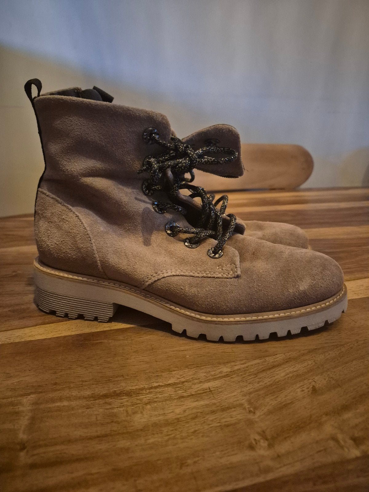 bergschoenen maat 37, Kleding | Dames, Ophalen, Beige, Wandelschoenen, Zo goed als nieuw