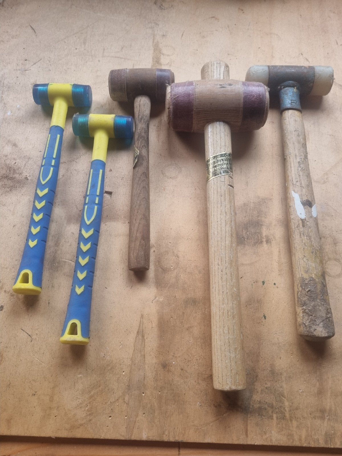 Set van diverse hamers en rubberen hamers, Ophalen of Verzenden, Gebruikt, Hamer