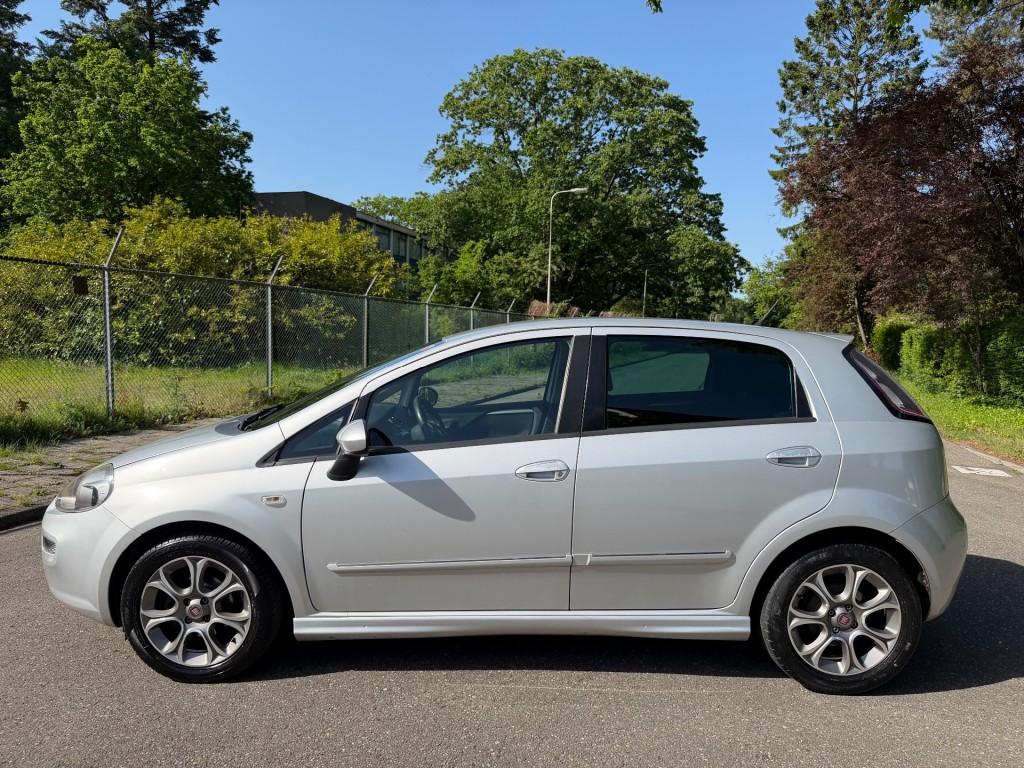 Fiat PUNTO EVO 0.9 Twinair Lounge - 5 Drs - Clima - Cruise, Auto's, Fiat, Euro 5, 86 pk, Gebruikt, 875 cc