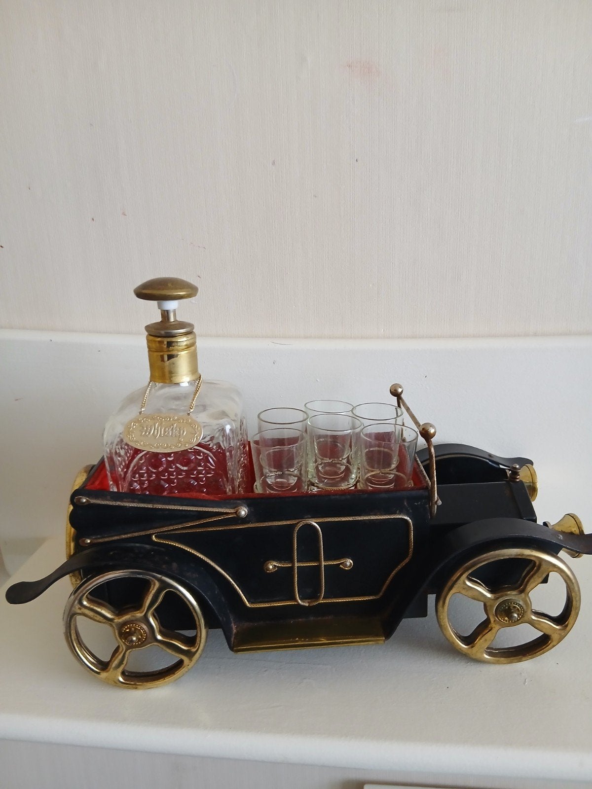 Auto oldtimer mini bar karaf glaasjes wiskey gin (speeldoos), Ophalen
