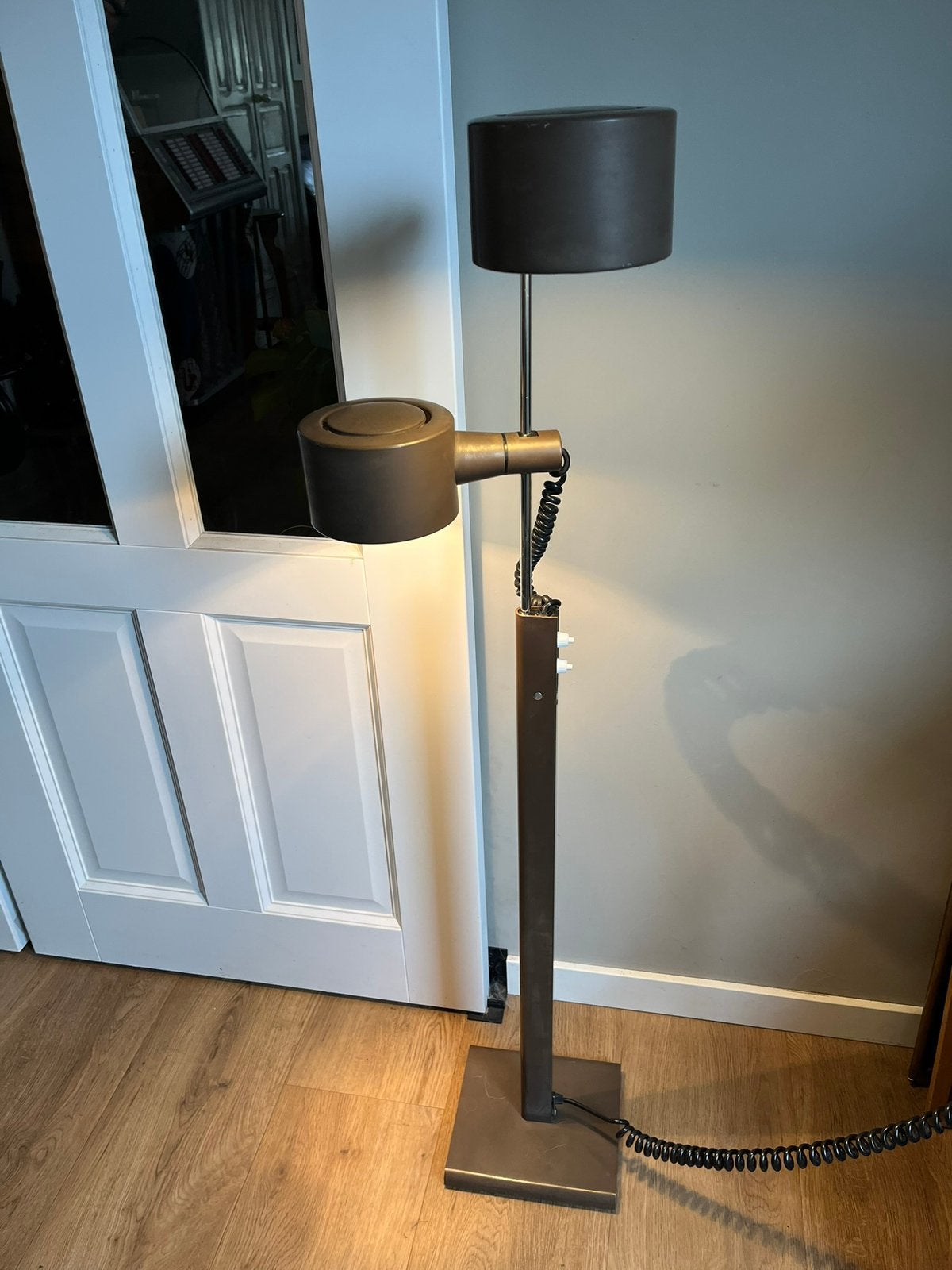 Vintage vloerlamp. Ronald Homes lamp., Huis en Inrichting, Lampen | Vloerlampen, Zo goed als nieuw, 150 tot 200 cm, Ophalen of Verzenden