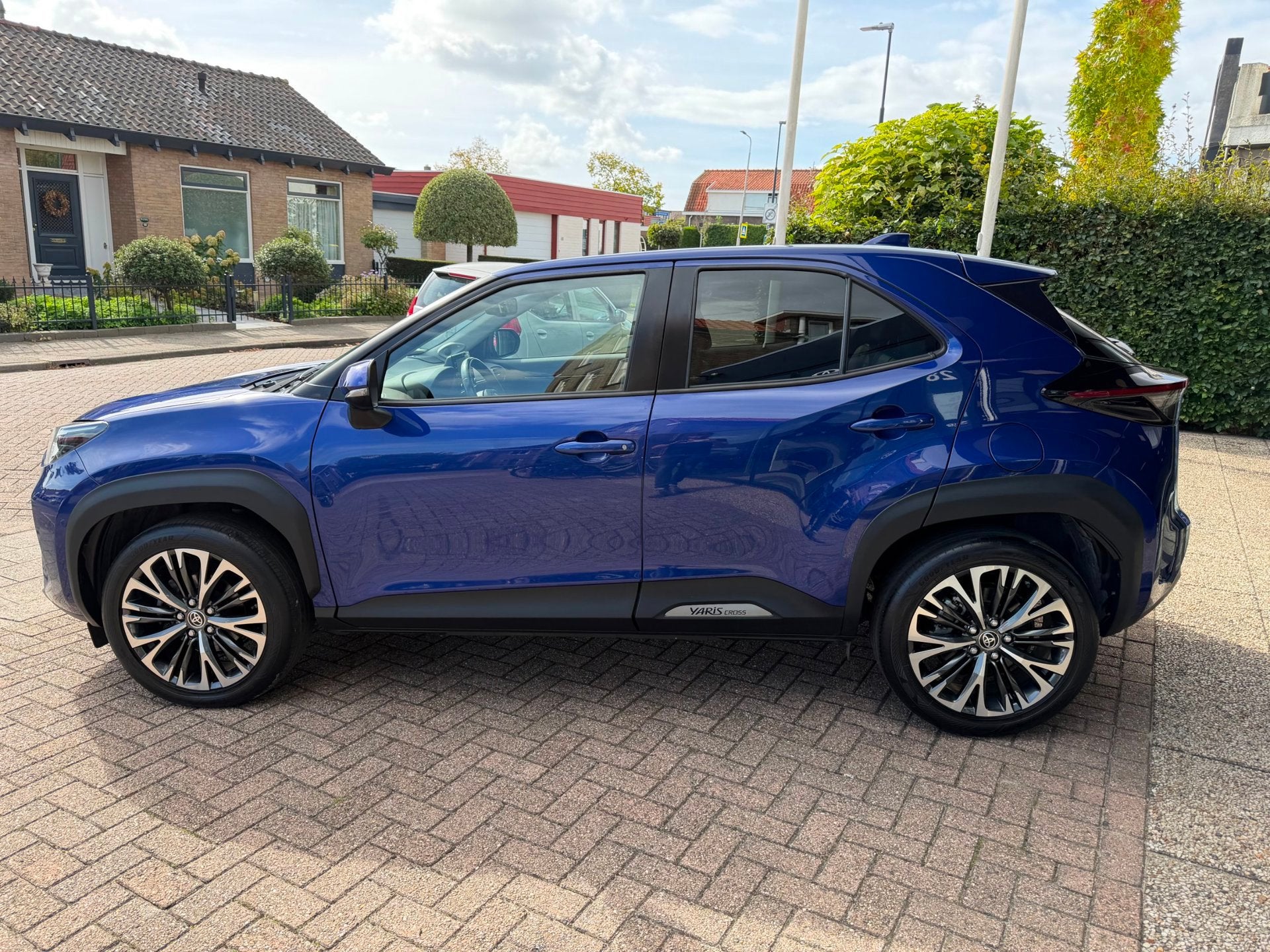 Toyota Yaris Cross 1.5 Hybrid Executive|Pano|360 Camera|JBL|, Dealer onderhouden, Gebruikt, Overige kleuren, Met garantie (alle)