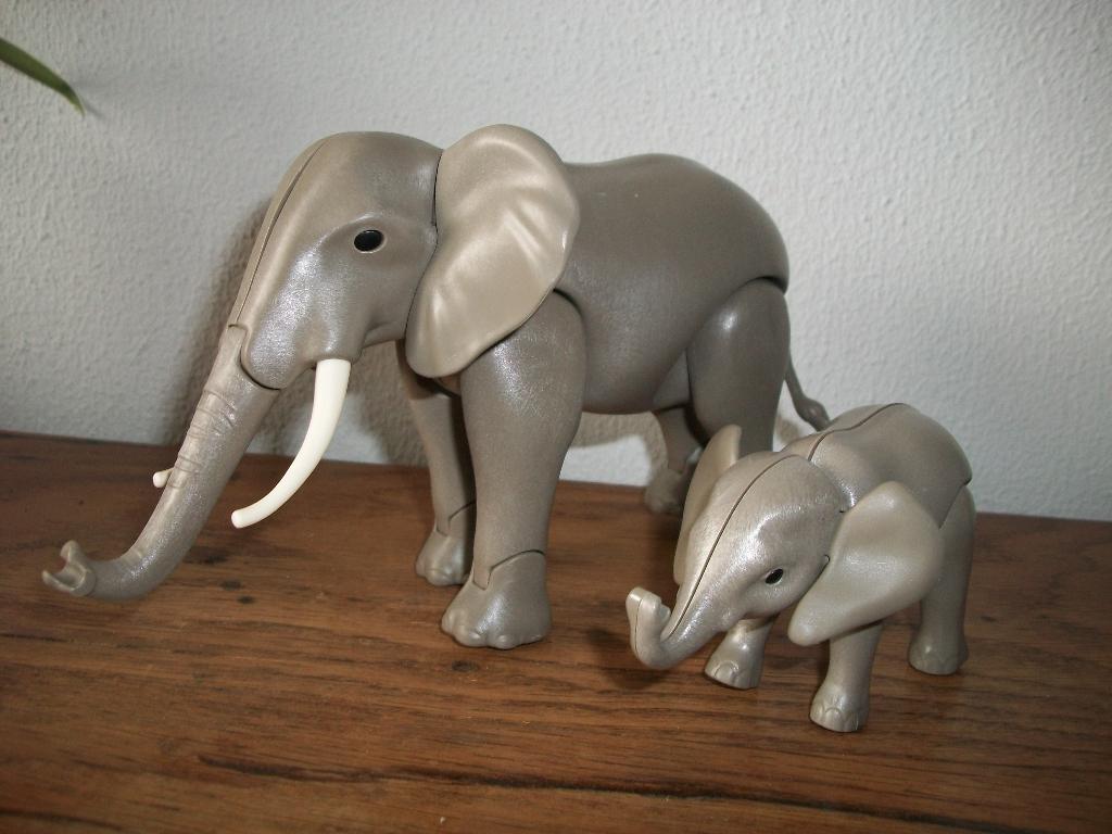 Olifanten , olifant met jong , dieren, zoo, Ophalen of Verzenden, Nieuw, Complete set