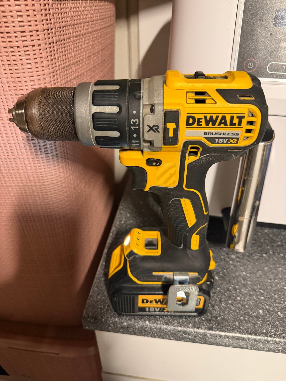 DeWalt DCD796 Accuboormachine - Boorkop revisie nodig, Gebruikt, Ophalen of Verzenden, Boor- en Schroefmachine, Minder dan 400 watt