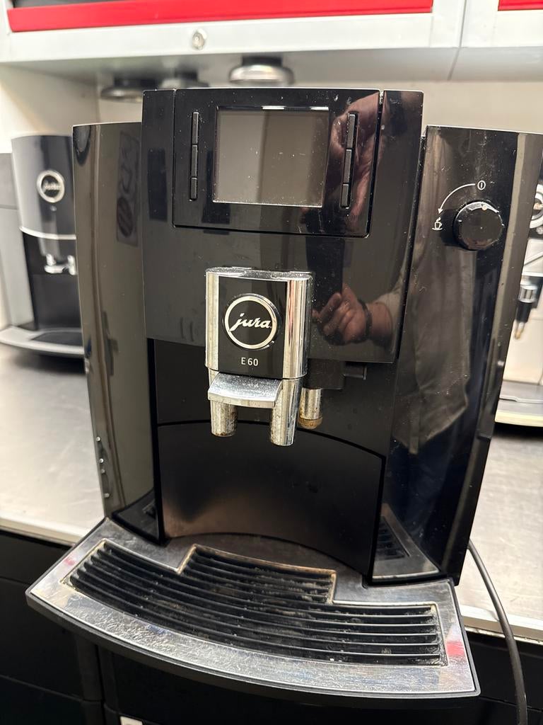 Partij Jura koffiemachines, Witgoed en Apparatuur, Koffiezetapparaten, Ophalen, Gebruikt, 10 kopjes of meer, Koffiemachine