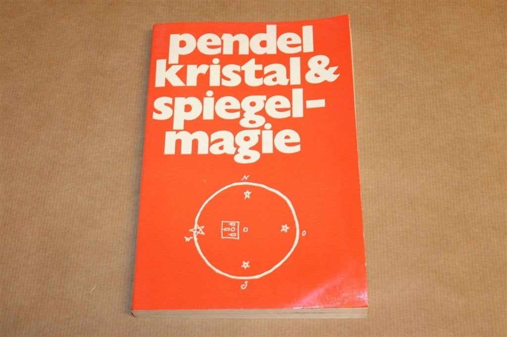 Pendel- Kristal- en Spiegelmagie — Esoterie 1973, Boeken, Ophalen of Verzenden, Gelezen, Overige onderwerpen, Achtergrond en Informatie