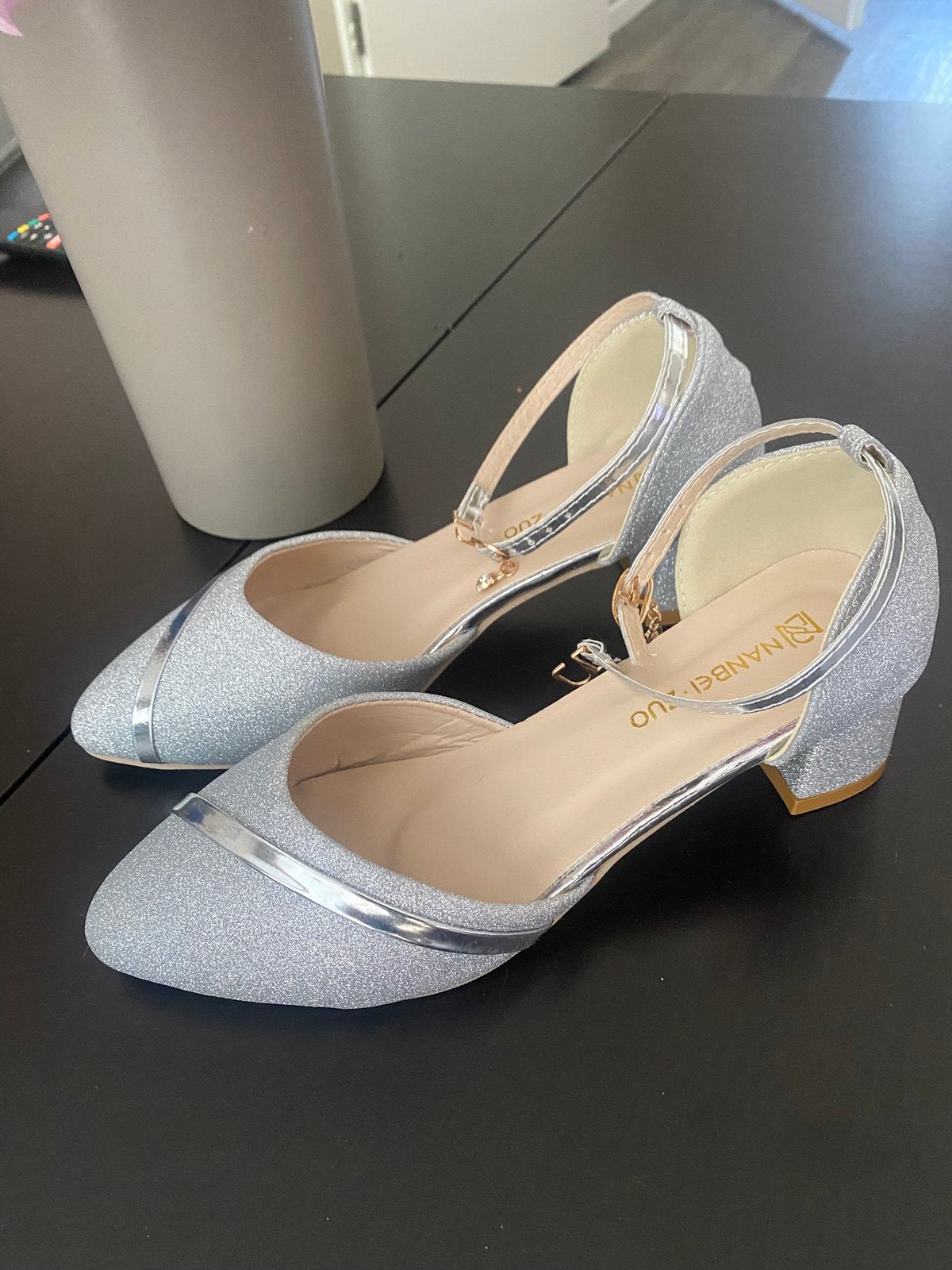 Nieuwe schoenen maat 39 zilver leuk voor een bruiloft, Ophalen of Verzenden, Zo goed als nieuw, Schoenen