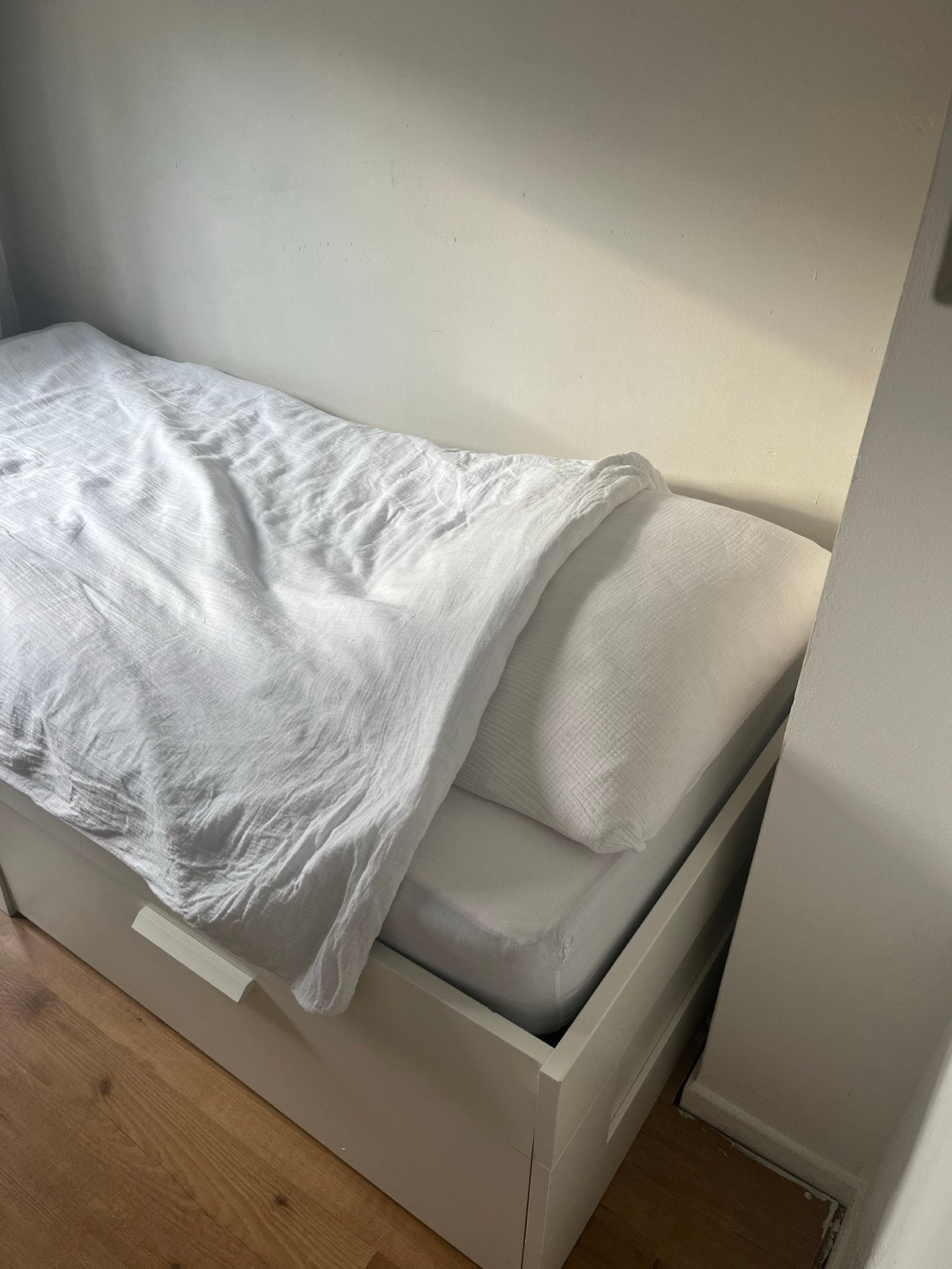 IKEA Brimnes bed 90x200 met opberglades, Ophalen, 90 cm, Eenpersoons, Wit