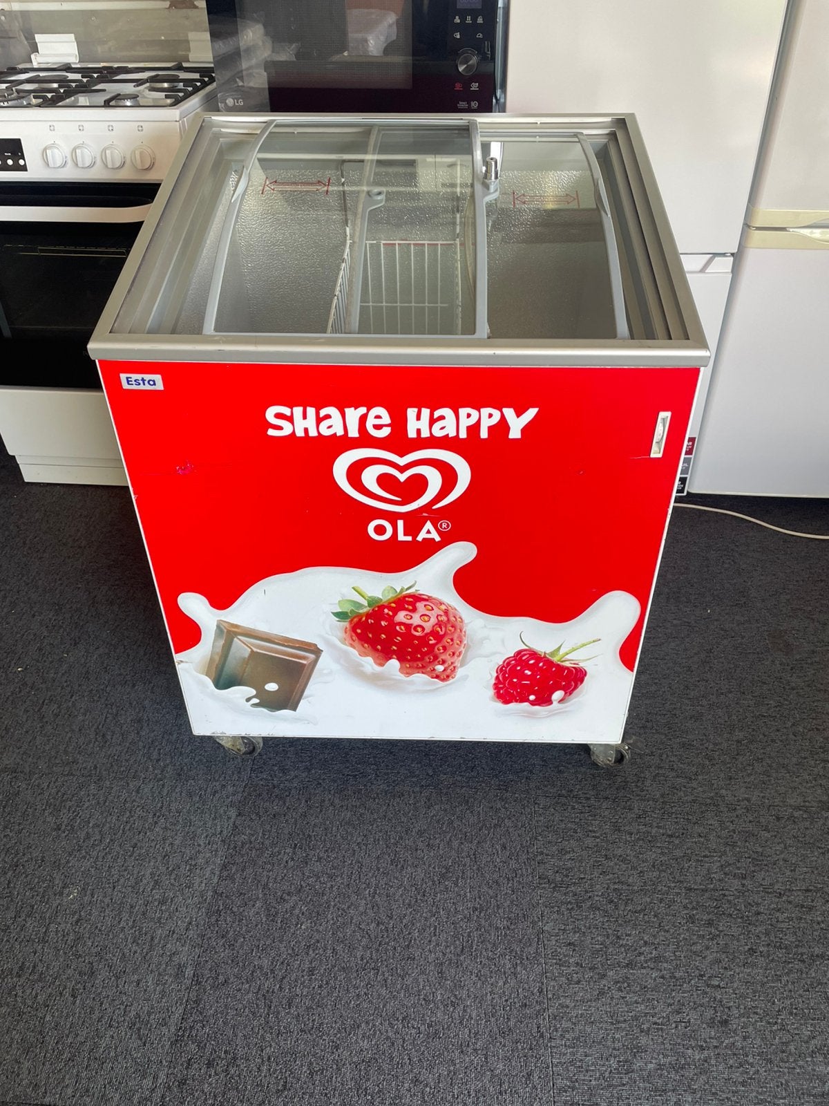 Goedwerkende SHARE HAPPY OLA vriezer, 85 tot 120 cm, Vrieskist, ?, Zo goed als nieuw