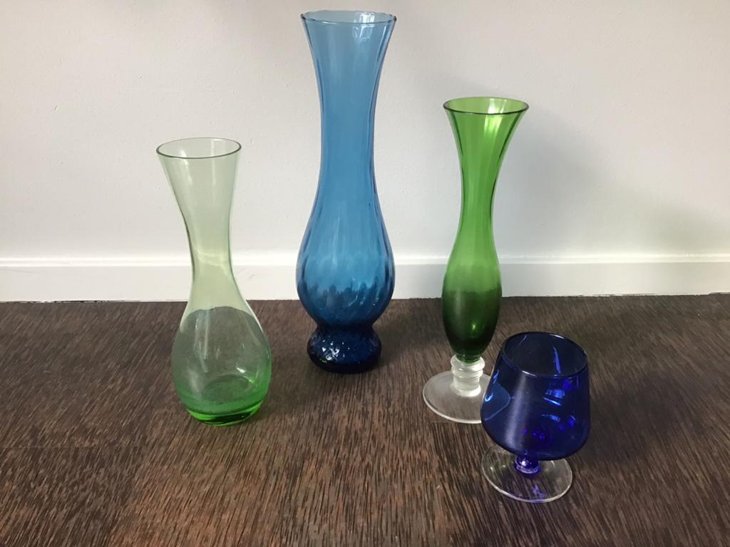 Oude glazen vazen - blauw en groen, Ophalen of Verzenden